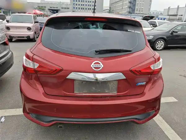 Nissan Tiida 2016