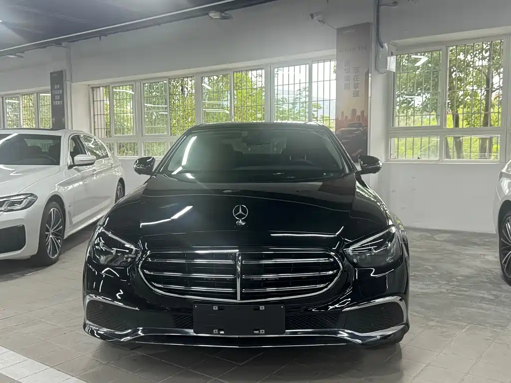 Mercedes-Benz E-Class 2022 — фото 2