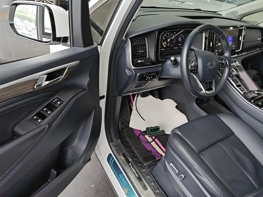 GAC Motor Trumpchi M8 2021 — фото 16