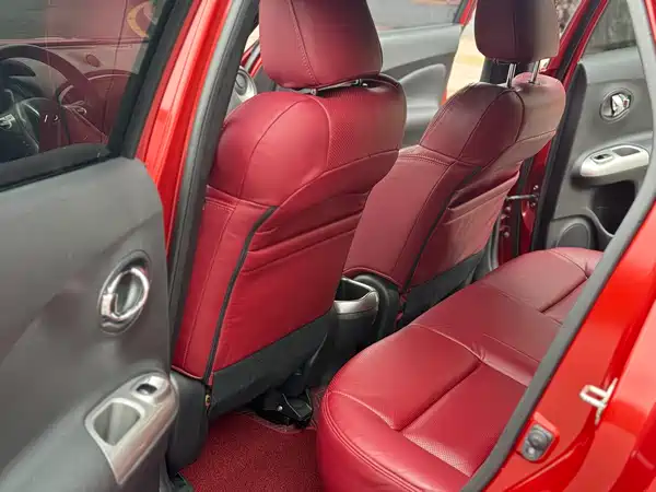 Infiniti ESQ 2014