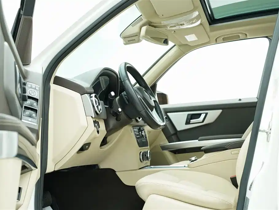 Mercedes-Benz GLK-Class 2015 — фото 9