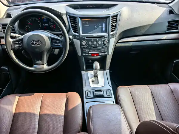 Subaru Outback 2014