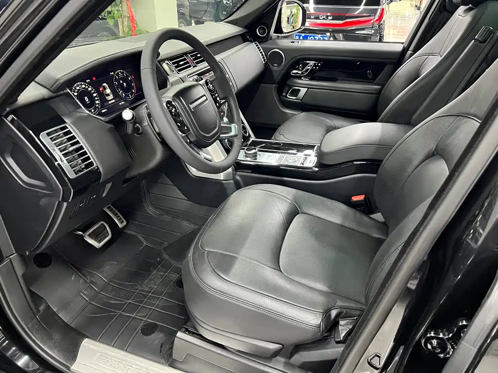 Land Rover Range Rover 2018 — фото 18