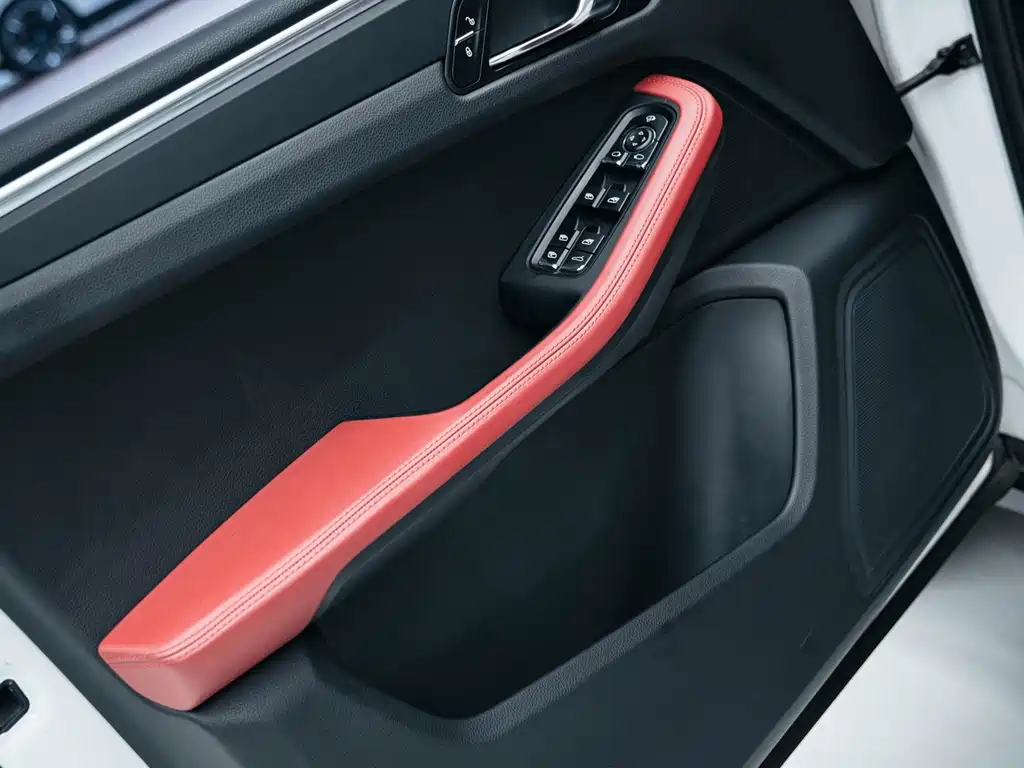 Porsche Macan 2018 — фото 15