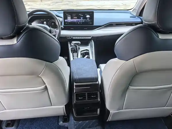 Geely Xingrui 2021