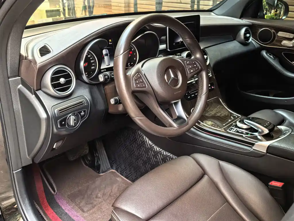 Mercedes-Benz GLC 2019 — фото 10