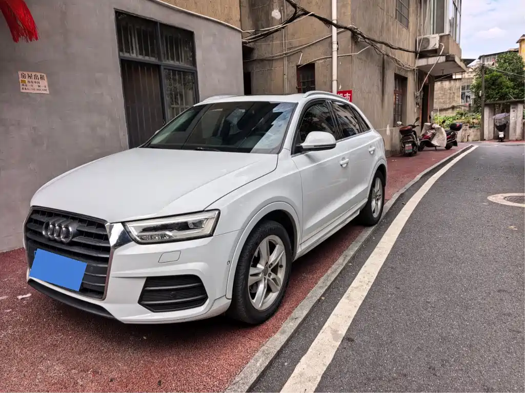Audi Q3 2016