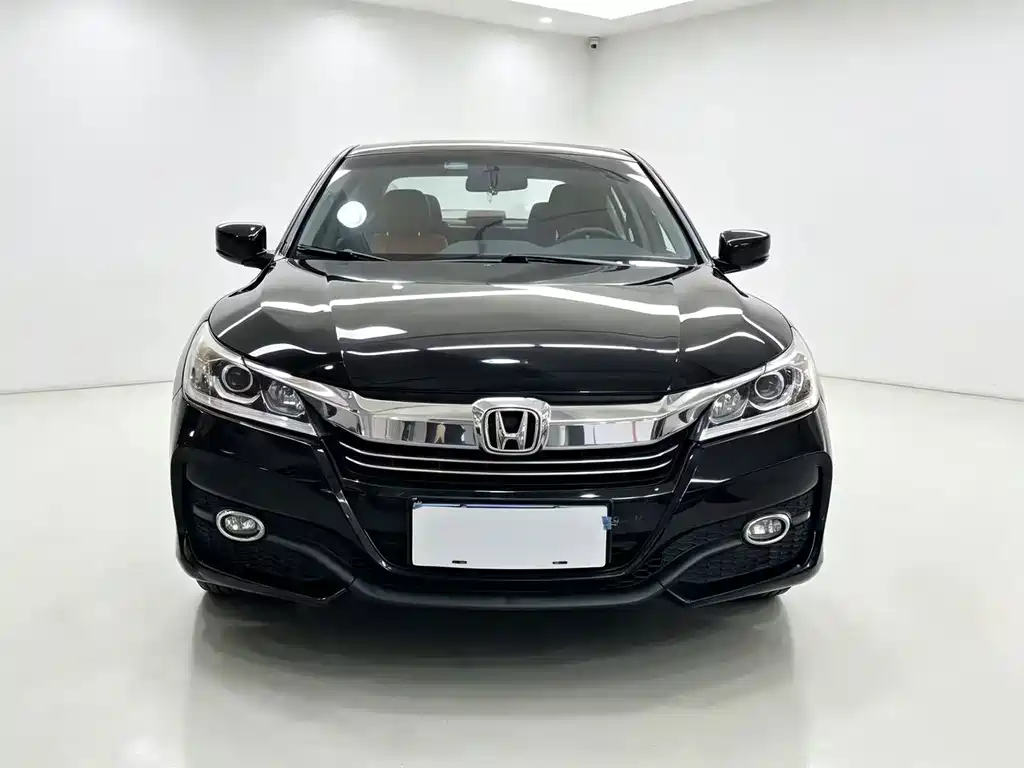 Honda Accord 2018 — фото 2
