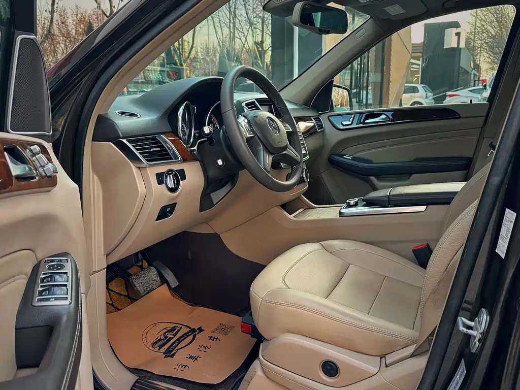 Mercedes-Benz M-Class 2013 — фото 14