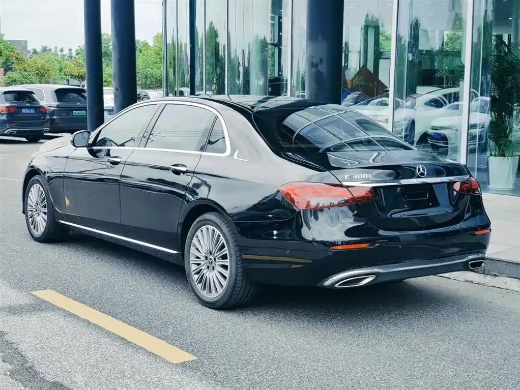 Mercedes-Benz E-Class 2020