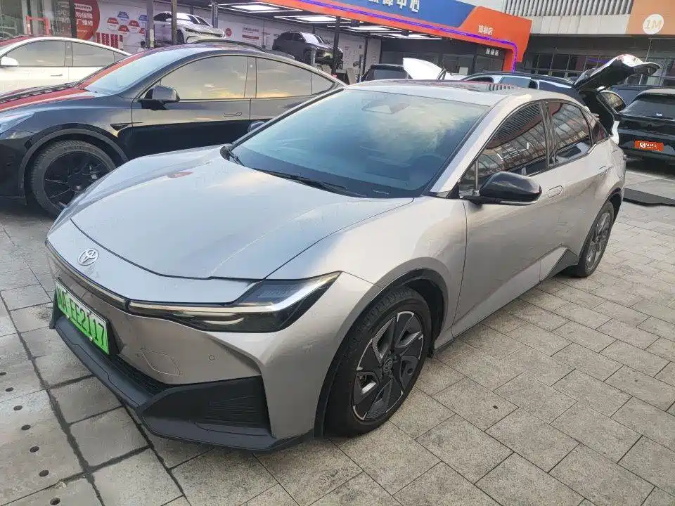 Toyota bZ3 2024