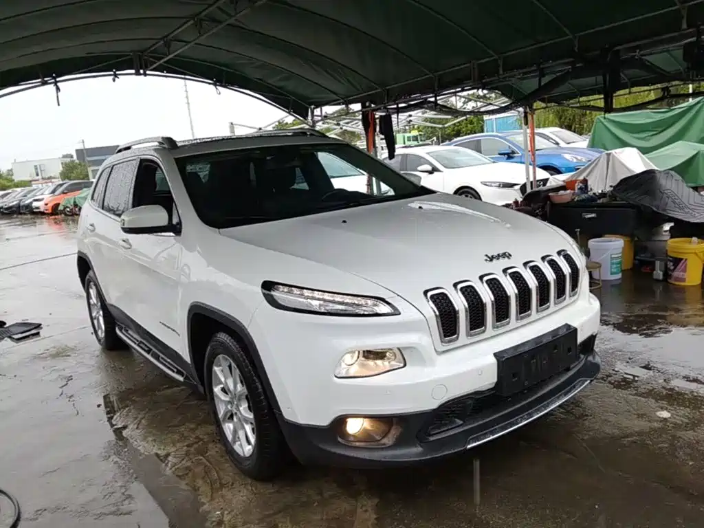 Jeep Cherokee 2016 — фото 4
