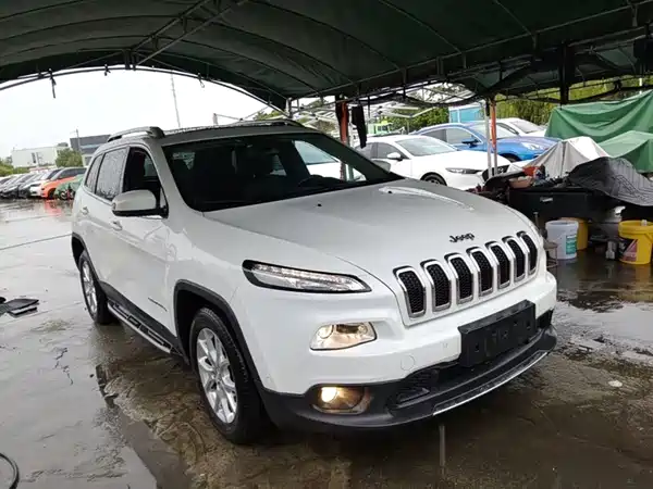 Jeep Cherokee 2016