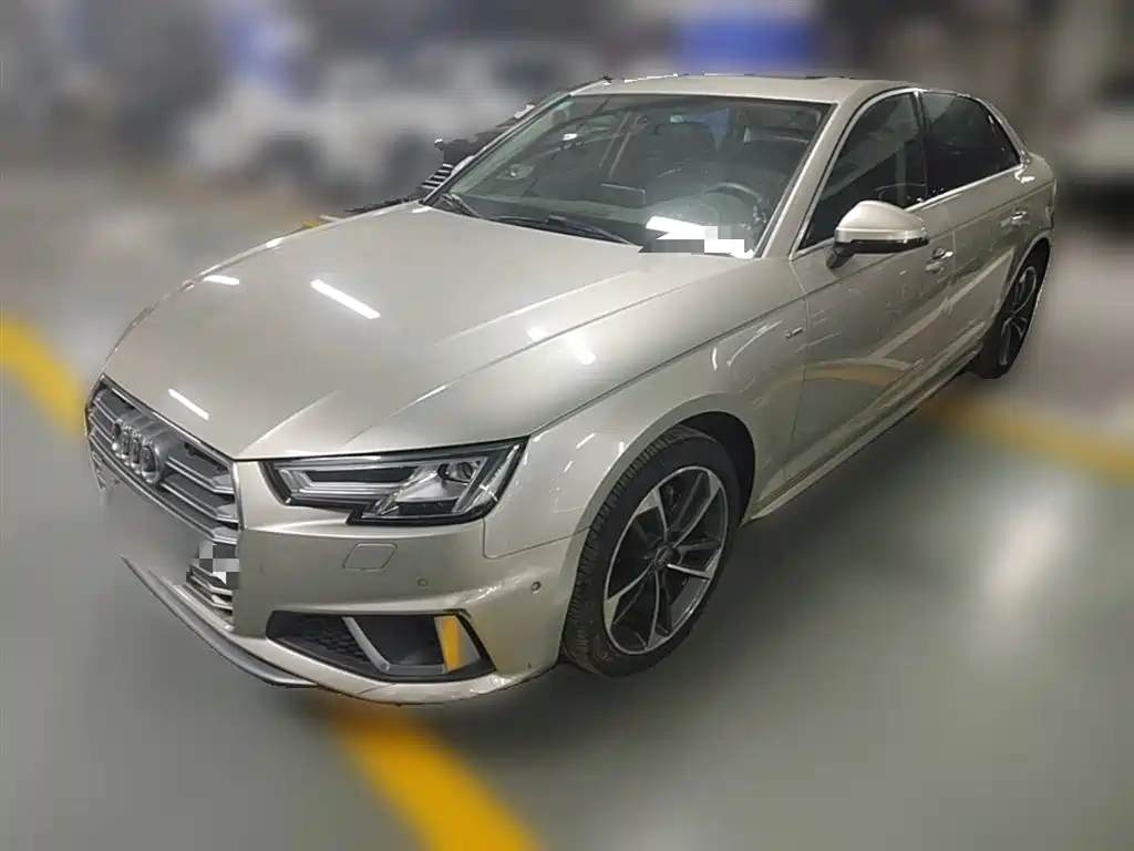 Audi A4L 2019 — фото 1