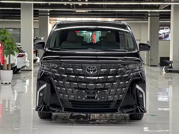 Toyota Alphard 2024