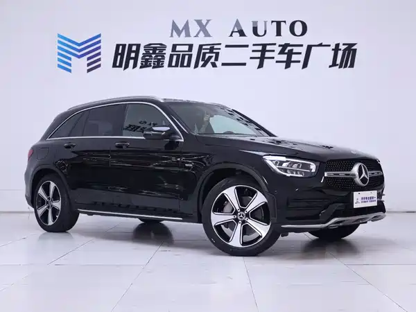 Mercedes-Benz GLC 2023