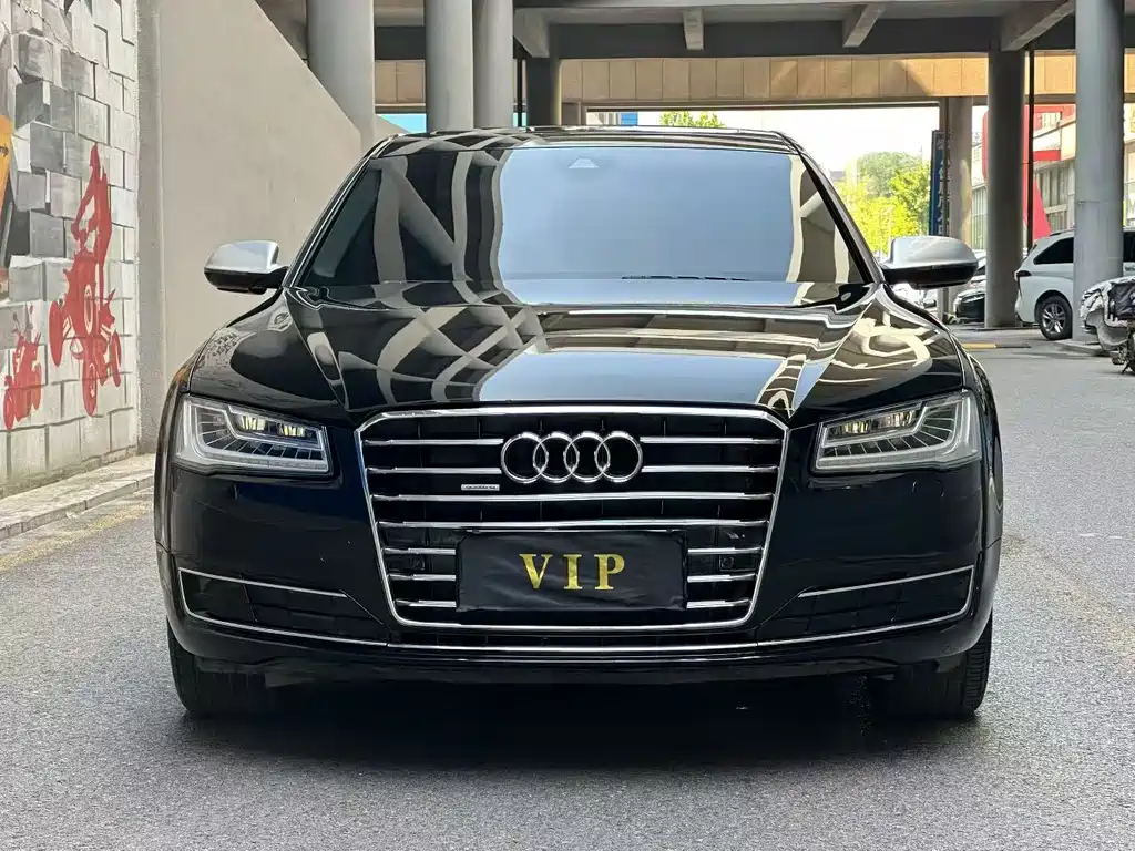 Audi A8 2011