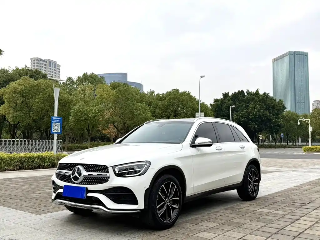 Mercedes-Benz GLC 2021 — фото 1