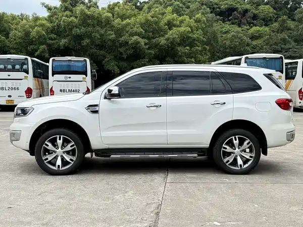 Ford Everest 2016