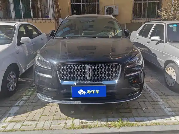 Lincoln Corsair 2021