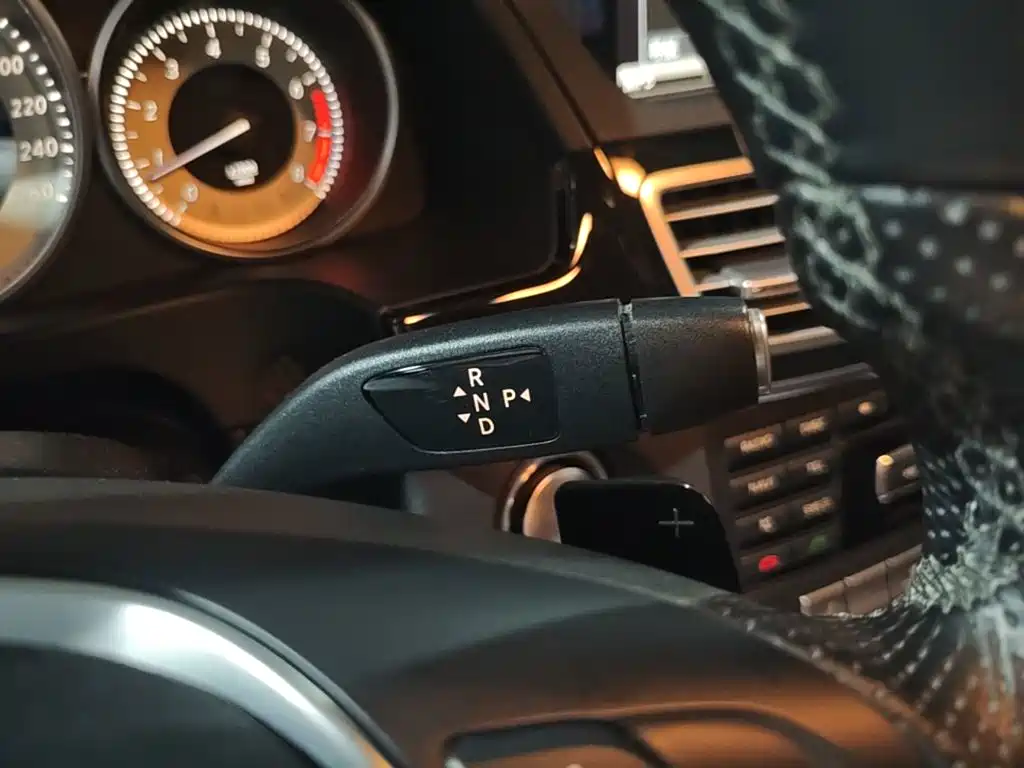 Mercedes-Benz E-Class 2014 — фото 14