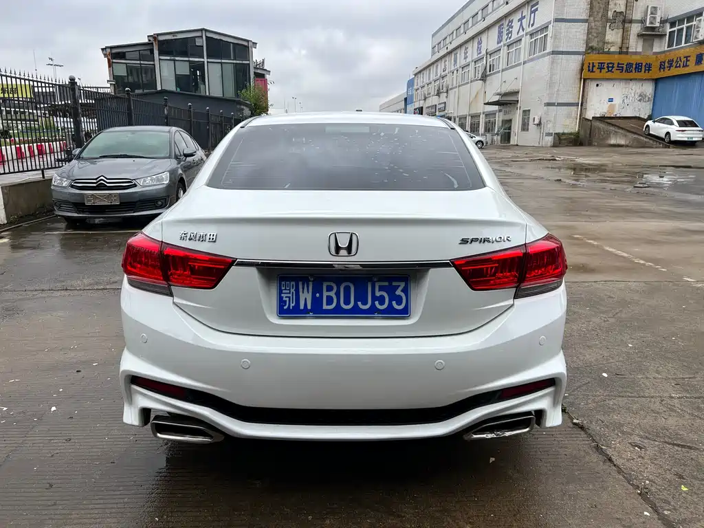 Honda Spirior 2017 — фото 22