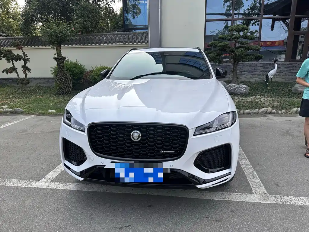 Jaguar F-PACE 2024 — фото 2