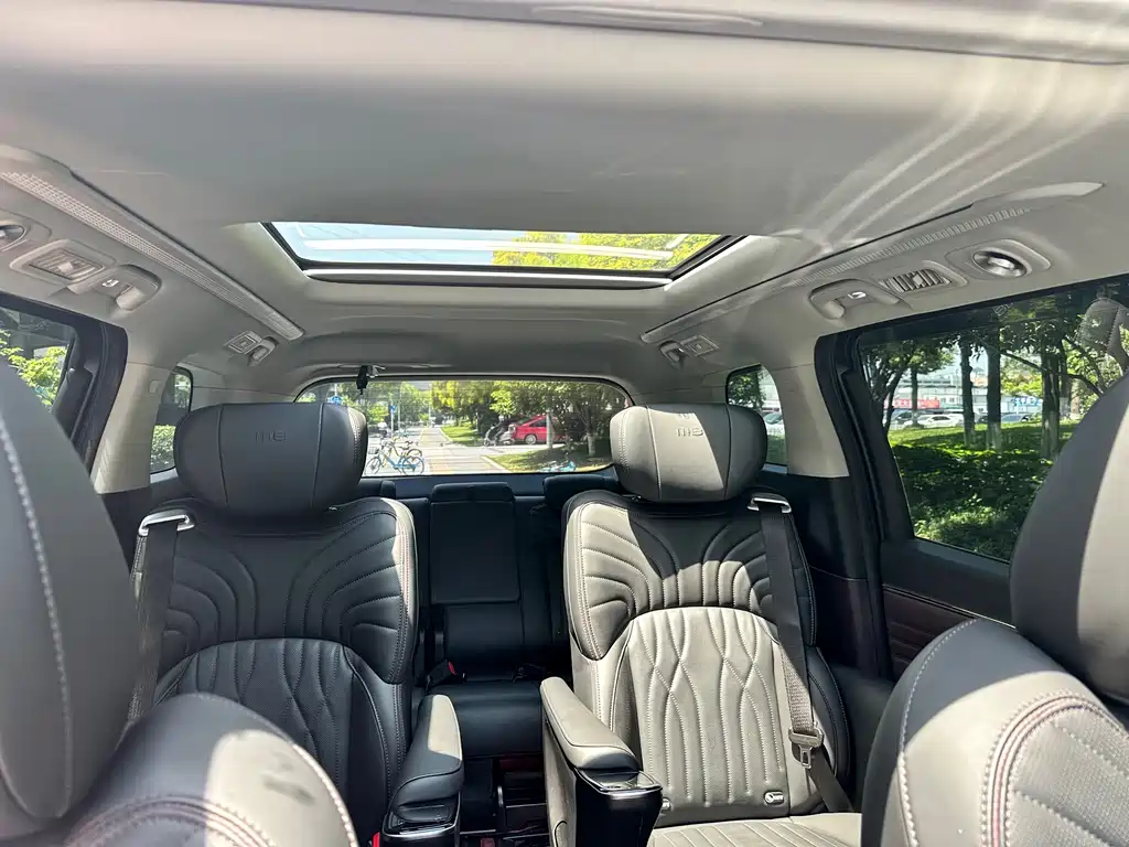 GAC Motor Trumpchi M8 2023 — фото 10