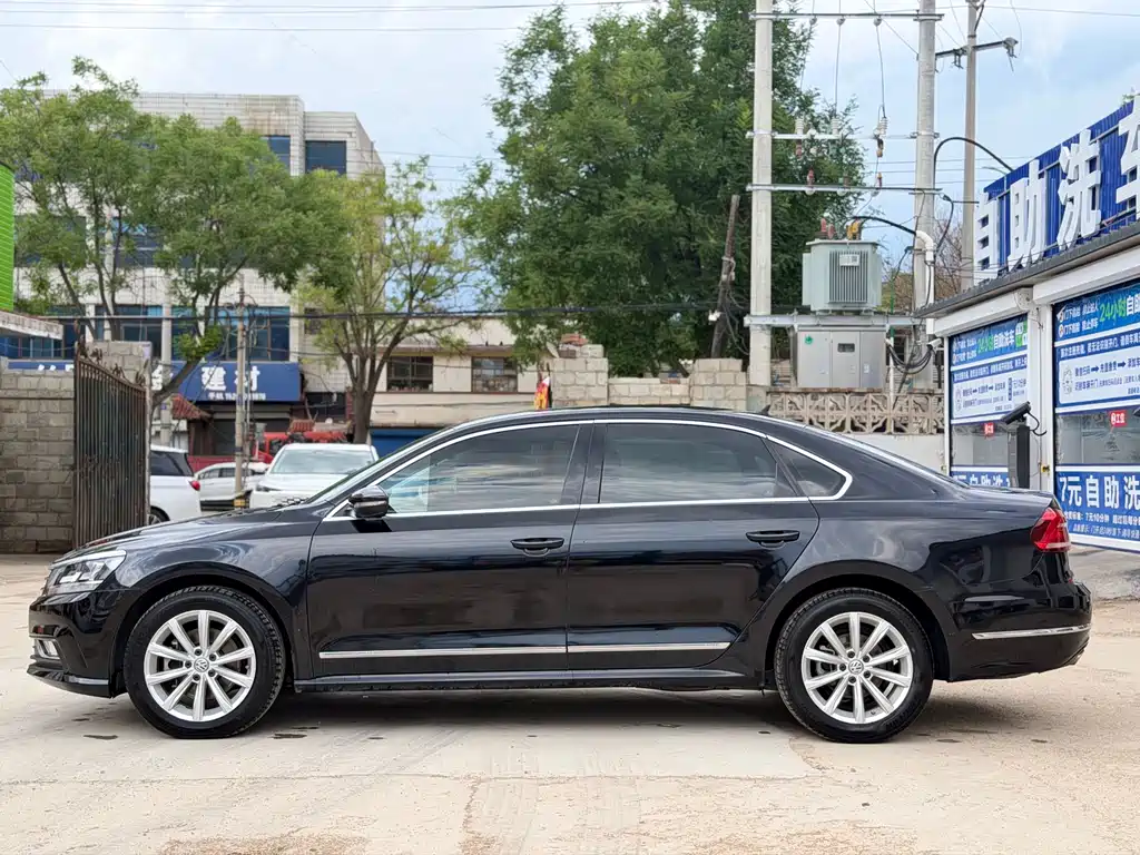 Volkswagen Passat 2017 — фото 4