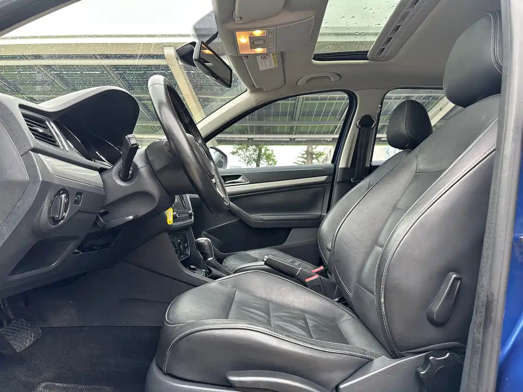 Volkswagen Gran Lavida 2015 — фото 11