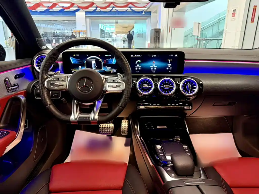 Mercedes-Benz A-Class AMG 2022 — фото 15