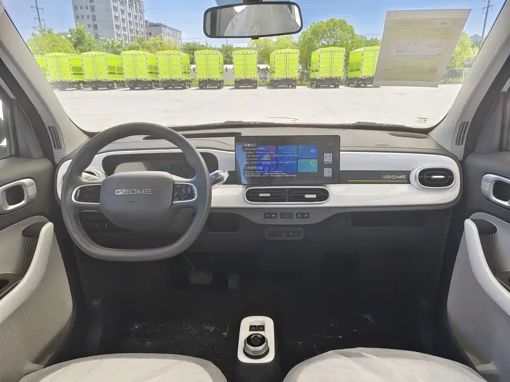 Geely Galaxy Panda 2025 — фото 14