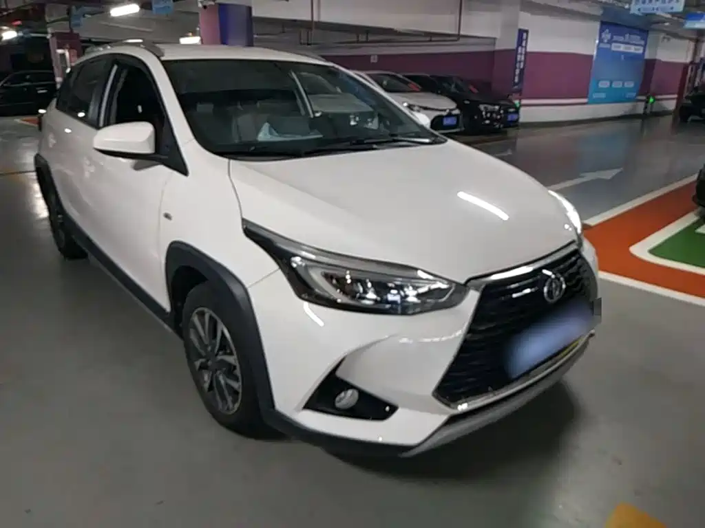 Toyota Yaris L 2023
