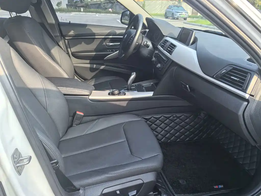 BMW 3 Series 2015 — фото 11