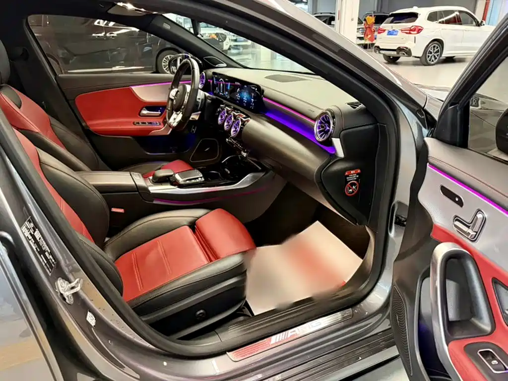 Mercedes-Benz A-Class AMG 2021 — фото 13