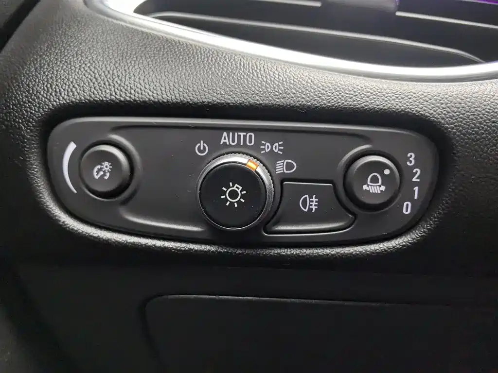 Chevrolet Malibu XL 2024 — фото 21