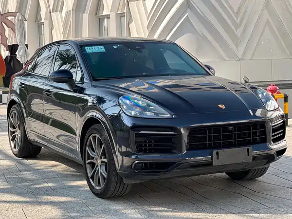 Porsche Cayenne 2022