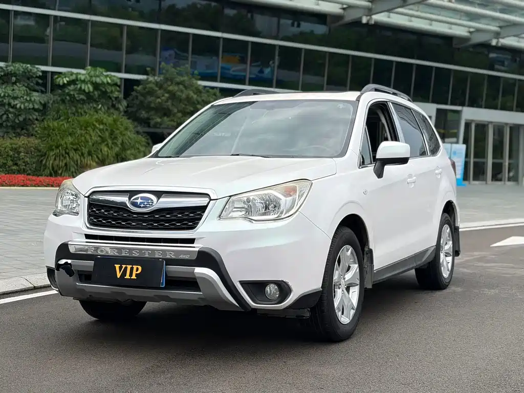 Subaru Forester 2014 — фото 1