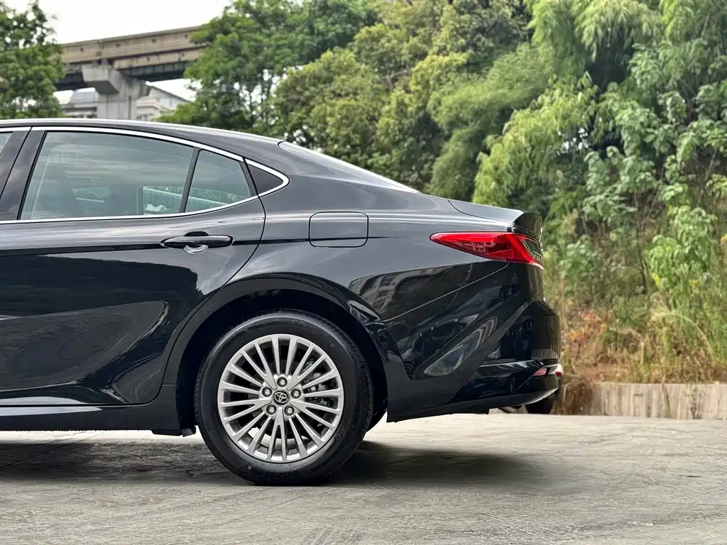 Toyota Camry 2026 — фото 32