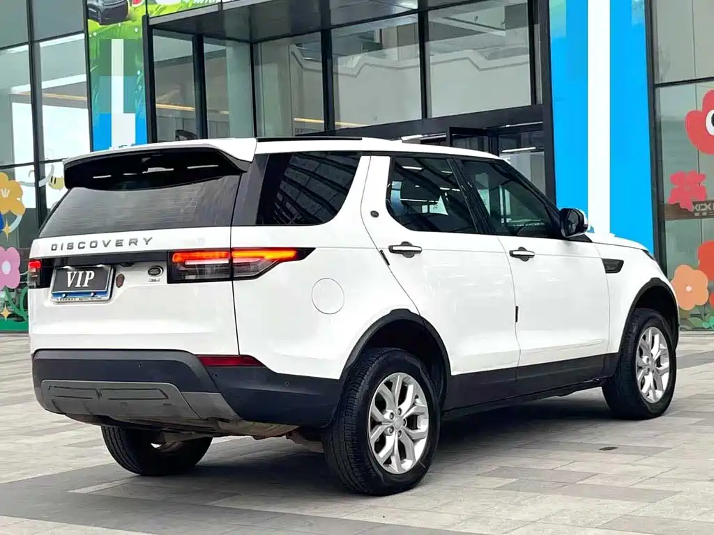 Land Rover Discovery 2019 — фото 6