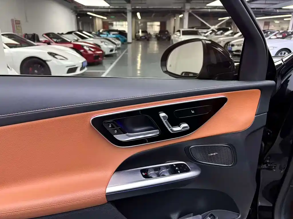 Mercedes-Benz GLC 2024