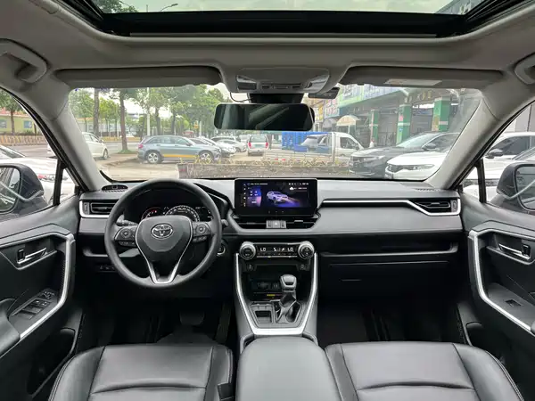 Toyota RAV4 2023