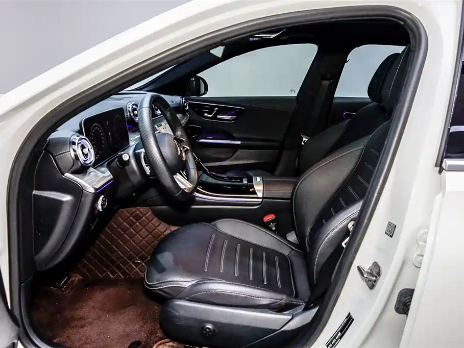 Mercedes-Benz C-Class 2024 — фото 22