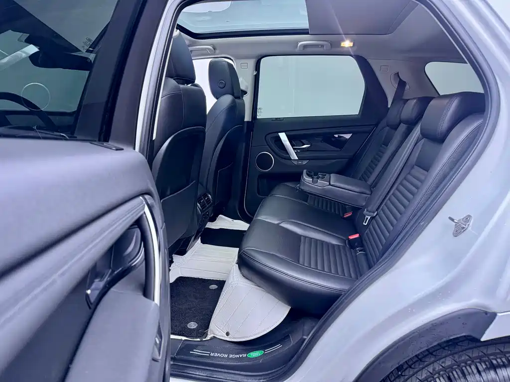 Land Rover Discovery Sport 2020 — фото 10