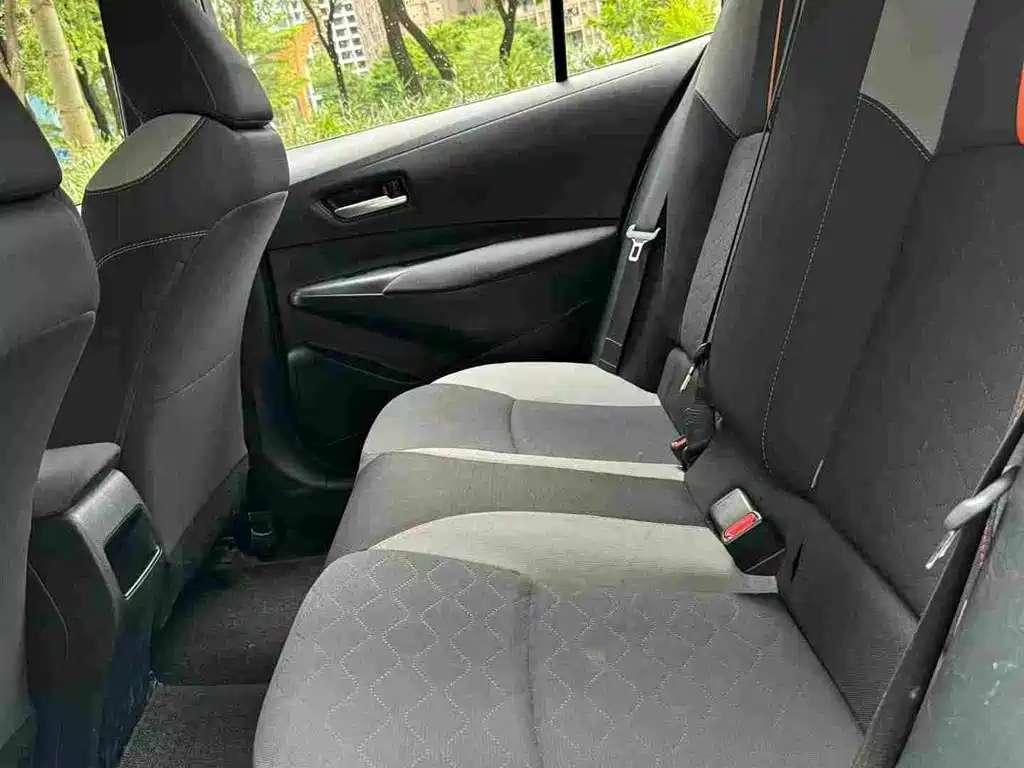 Toyota Corolla 2023 — фото 10