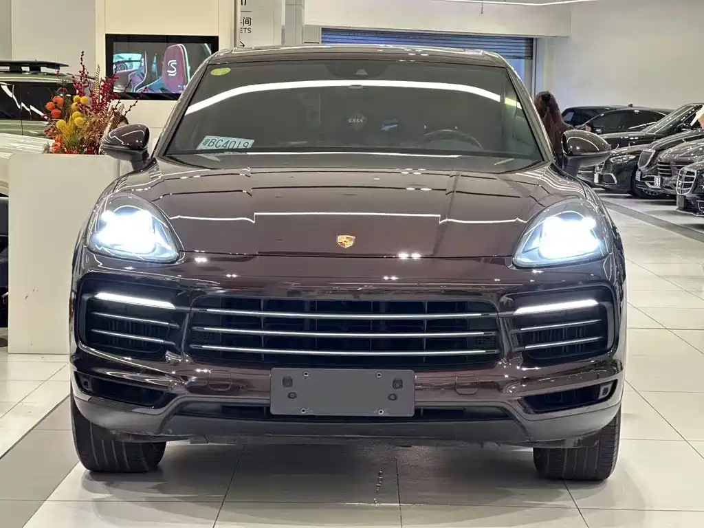 Porsche Cayenne 2020 — фото 2