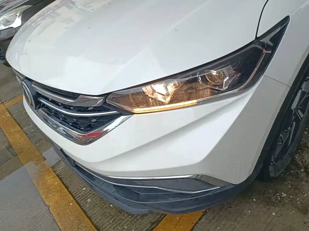 Dongfeng Fengshen AX7 2021 — фото 24