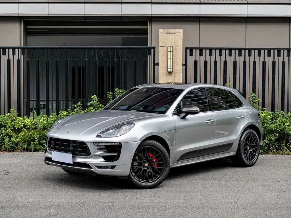 Porsche Macan 2016 — фото 1