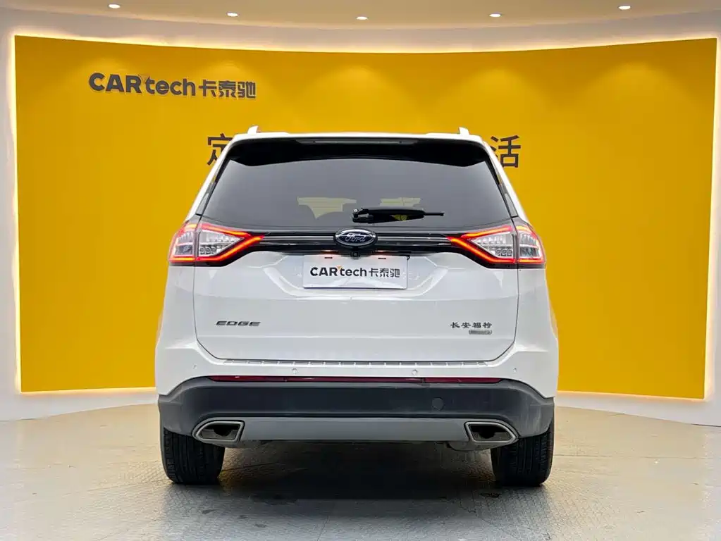 Ford Edge 2020 — фото 25
