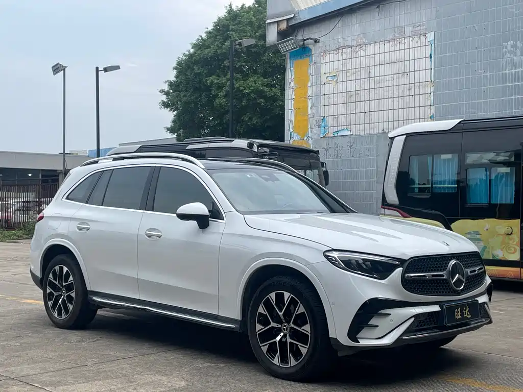 Mercedes-Benz GLC 2023 — фото 3